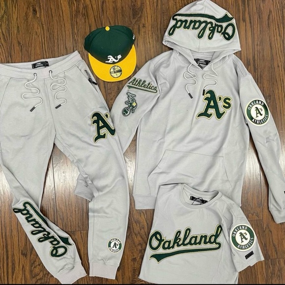 Oakland A’s Sweat Suit
